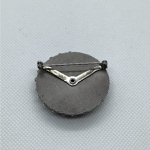 Ornate Filigree Brooch - Vintage ? - Picture 3 of 4